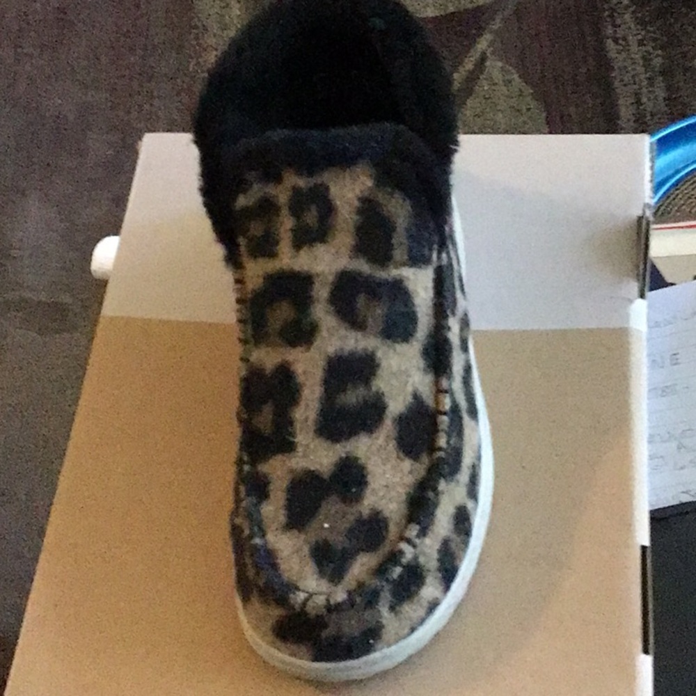 New in box Hey Dude ankle boots